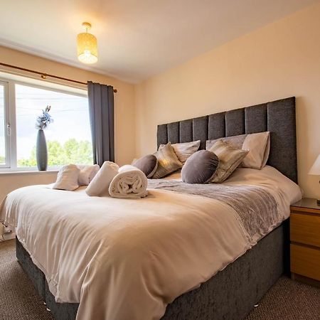 3-Bedroom House With Garden, Conservatory, In Centre Of Worcester Dış mekan fotoğraf