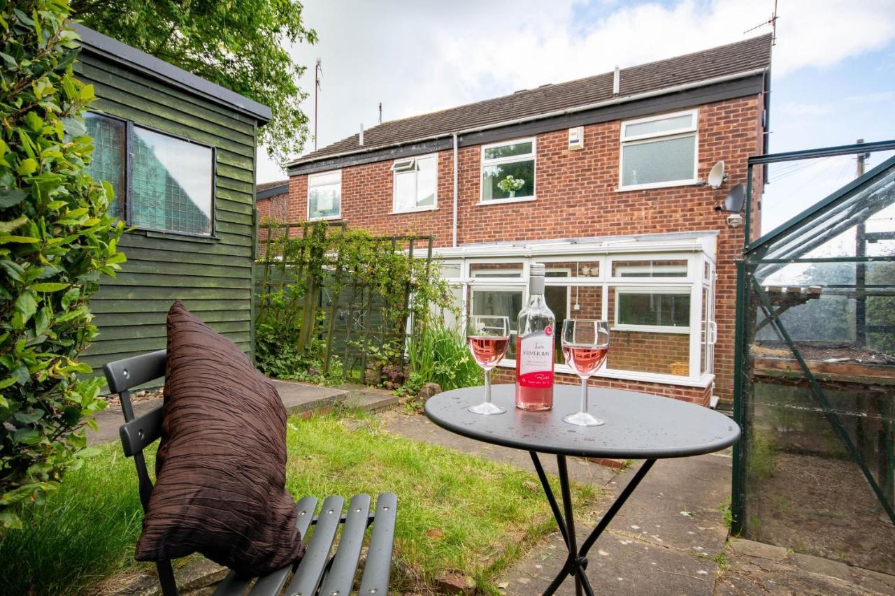 3-Bedroom House With Garden, Conservatory, In Centre Of Worcester Dış mekan fotoğraf